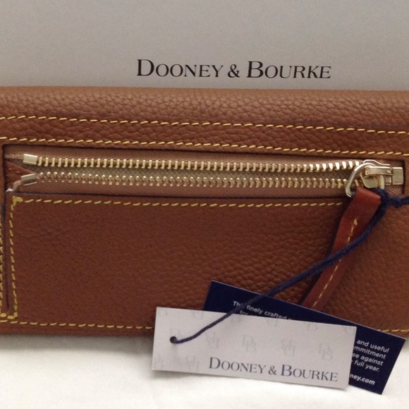 Dooeny & Bourke Continental Clutch - Picture 3 of 7
